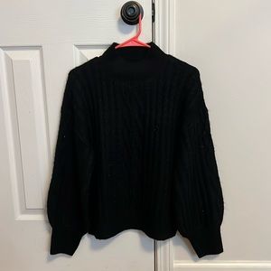 VINCE CAMUTO CABLE KNIT SWEATER